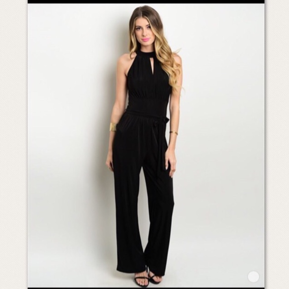 Black halter jumpsuit - Picture 2 of 5
